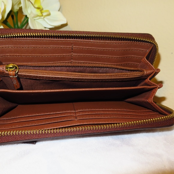 Fossil Emma RFID Large Zip Wallet *Excellent* - Picture 5 of 8